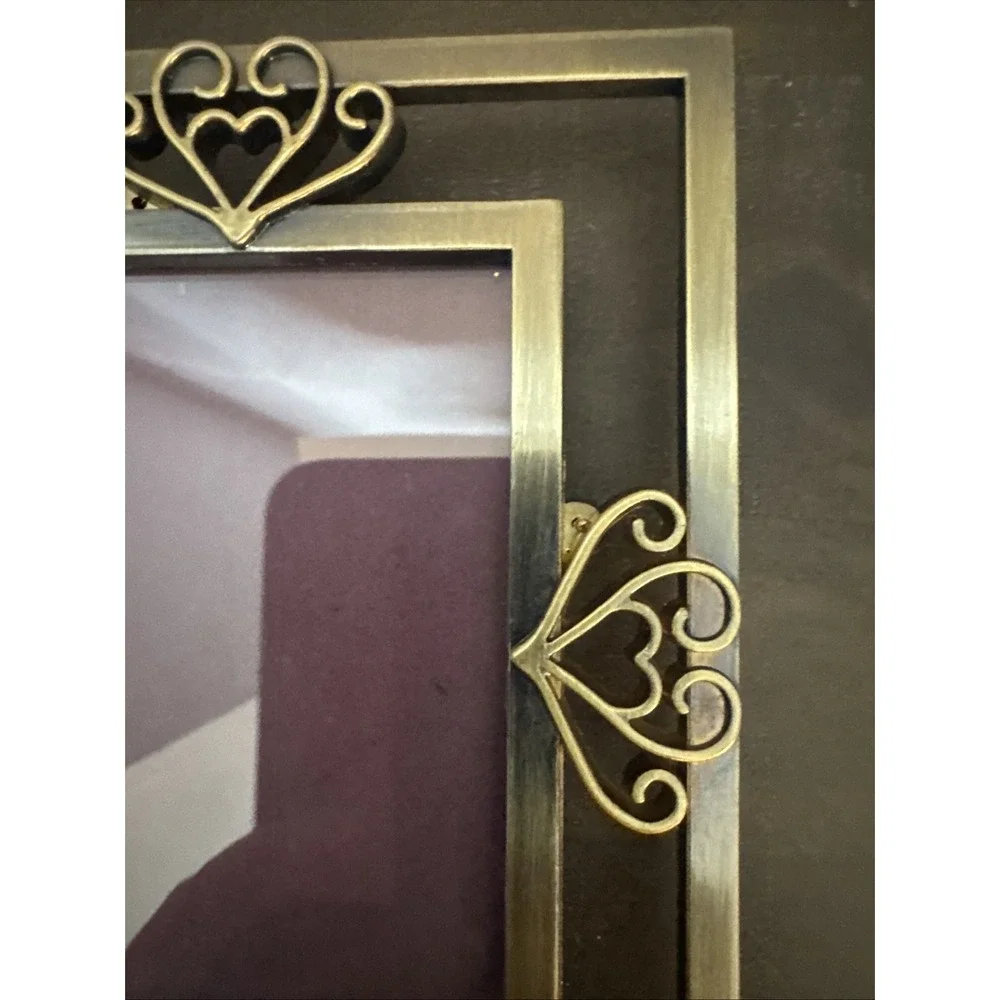 Standing Metal Picture Frame Heart Design Holds 2 X 3 Picture